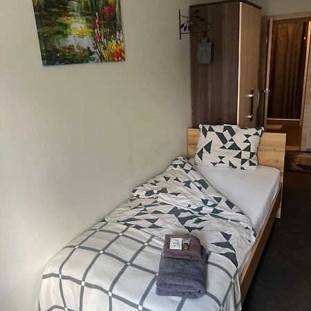 Siauliu Apartamentai Шяуляй Екстер'єр фото