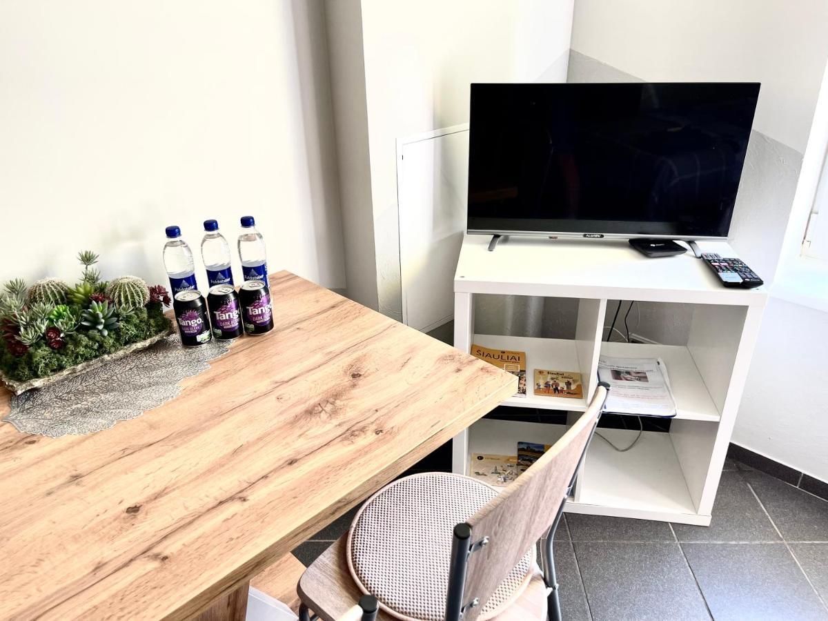 Siauliu Apartamentai Шяуляй Екстер'єр фото